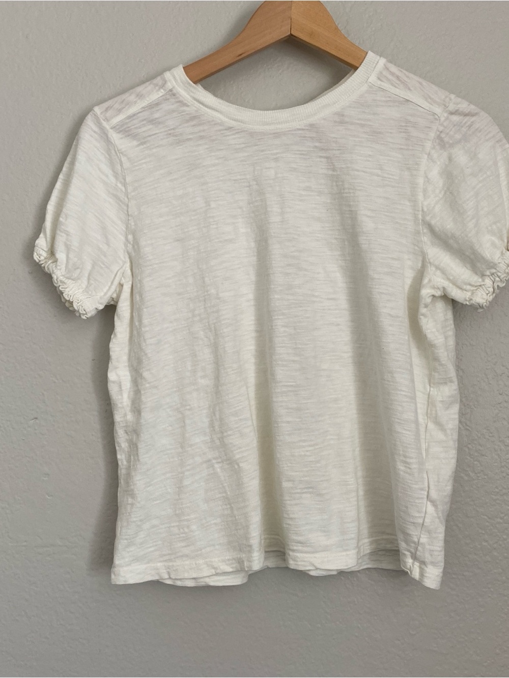 Pilcro T Shirt Women’s M Petite Cream Ruffle Puff Sleeve 100% Cotton Lightweight